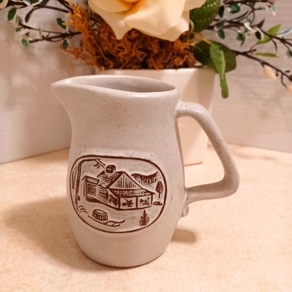 Unique Onion River Pottery Creamer Syrup Pitcher Log Cabin